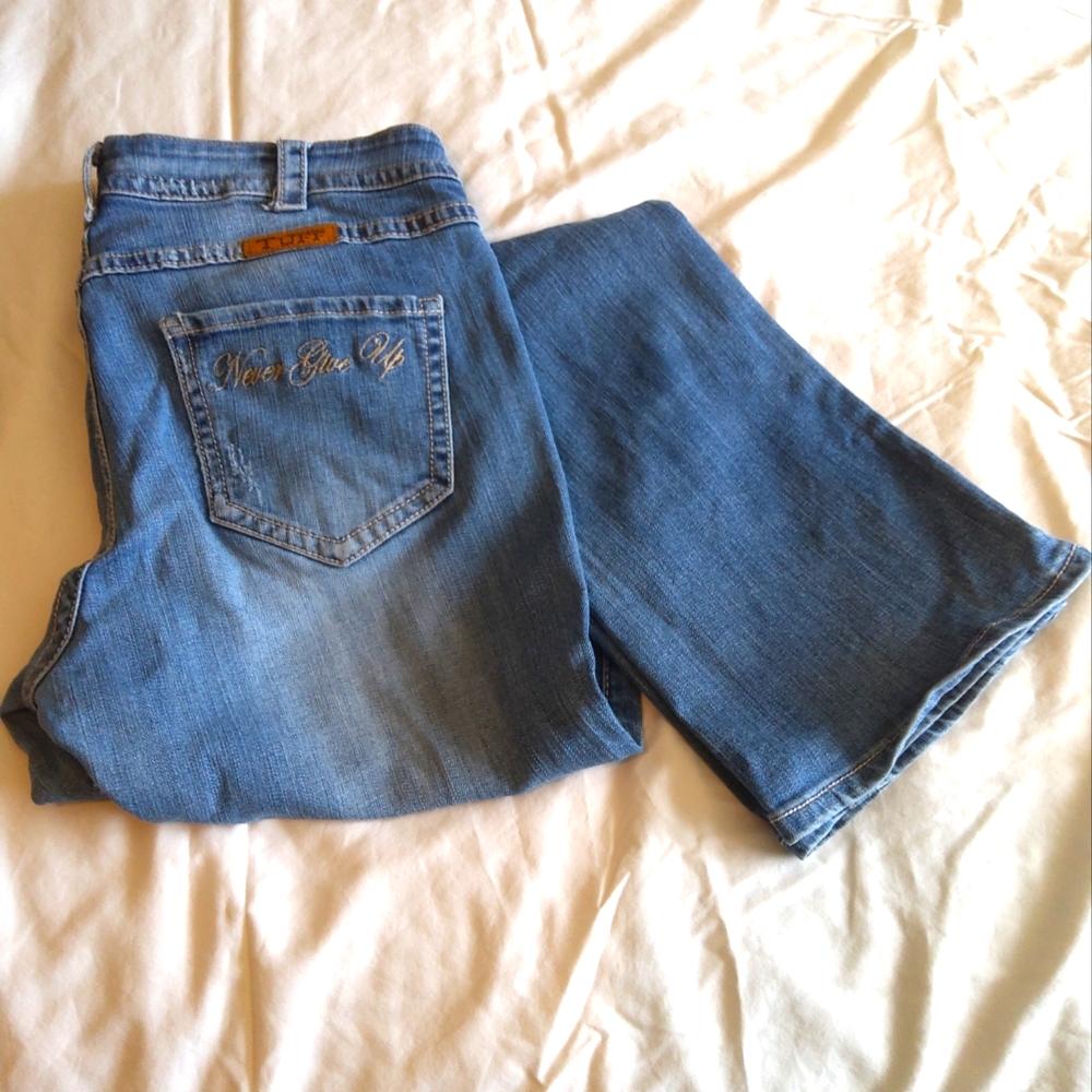 Cowgirl Tuff jeans 31x35